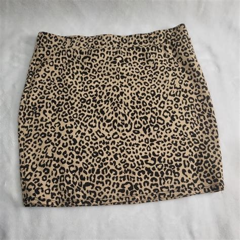 Forever 21 Skirts Forever2 Cheetah Print Pencil Skirt Poshmark