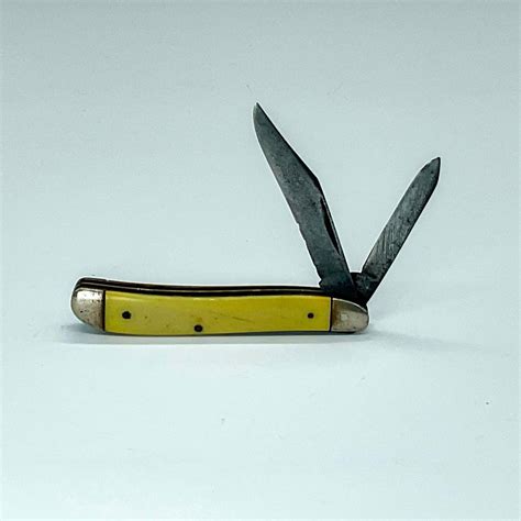 At Auction Vintage Ka Bar Pocket Knife 2 Blades Yellow Scales