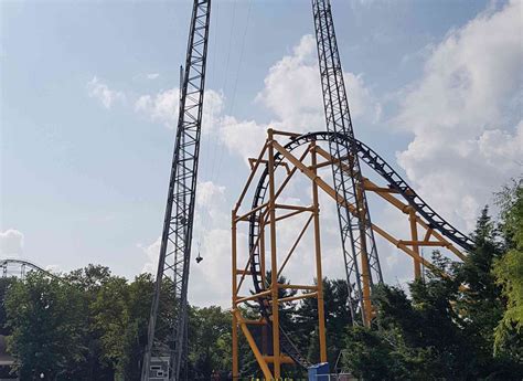 Skycoaster Pay To Ride Attraction At Kennywood Park Parkz Theme Parks