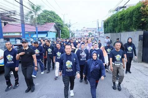 Meriahkan Hut Ke Sumsel Pj Gubernur Agus Fatoni Bersama Ribuan