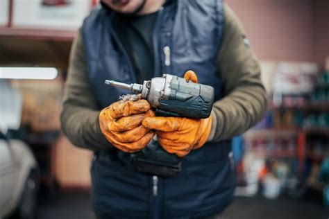 Brushed vs Brushless Drill: Choosing the Right Tool for Your Project