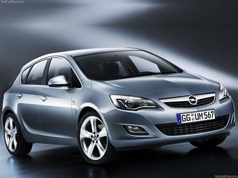 Фото Опель Астра J хэтчбек 2013 / Opel Astra J 2014