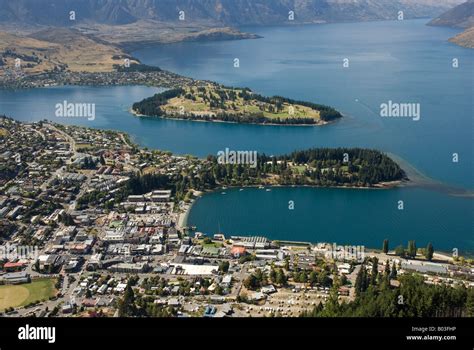 Spectacular View Across Queenstown Lake Wakatipu And The Remarkables