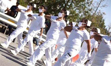 Participa En El Desfile Por Aniversario De La Independencia