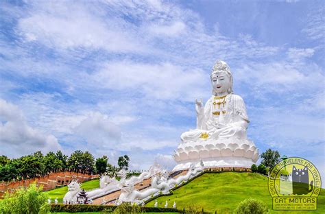 Wat Huay Pla Kang A Gorgeous Temple Of Chiang Rai