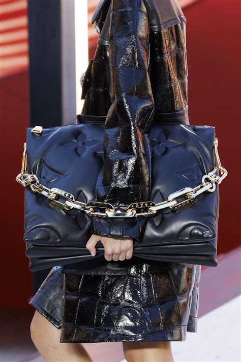 Bolsos Y Zapatos Louis Vuitton Para Runway Oficial De Magazine