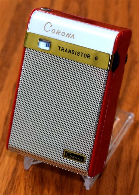 Vintage Hitachi Transistor Radio Model Th 627r Am Band 6 Transistors