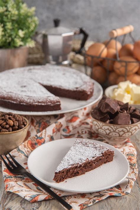 Torta tenerina al caffè la torta al cioccolato di Ferrara con un tocco