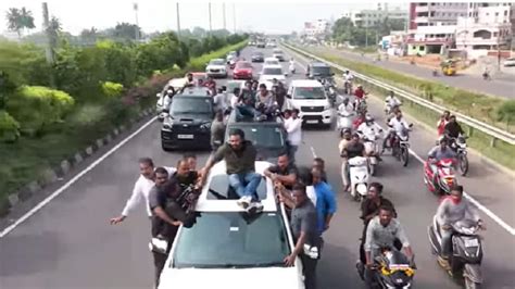 Actor turned Politician Pawan Kalyan arrives in village sitting on car ...