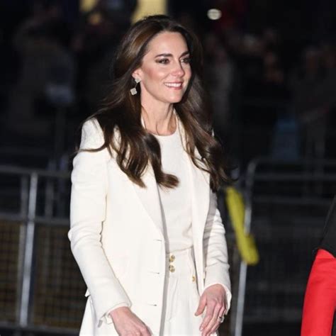 Kate Middleton é vista em vídeo pela primeira vez durante compras