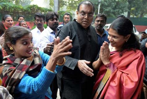 2g Spectrum Case Verdict A Raja Kanimozhi 17 Others Walk Free Cbi