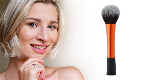 Real Technique Powder Brush Review Demonstration And How To Use It