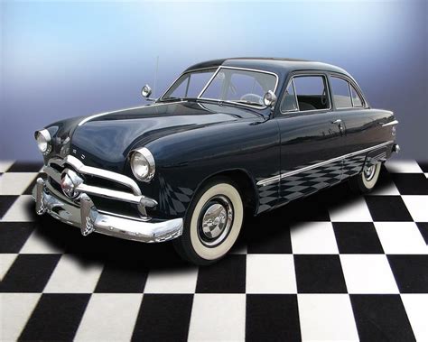 1949 Ford Custom Deluxe 2 Door Sedan