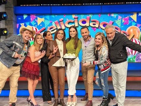 Hoy Andrea Legarreta Anunci Separaci N Y Sigue Con Rik Rub N