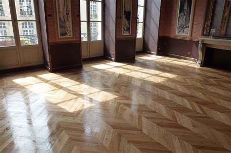 Exemple de réalisation Mise en oeuvre d un parquet en chêne massif