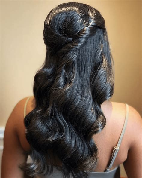 9 Elegant Graduation Hairstyles: The Perfect Finishing Touch for Your ...