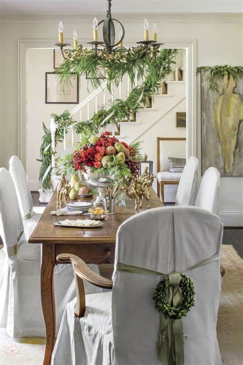 74 Ways To Decorate With Fresh Christmas Greenery Christmas Dining