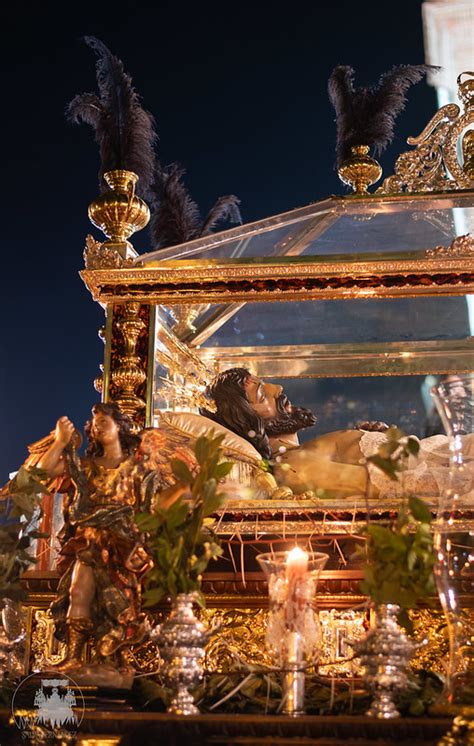 V A Crucis De Antorchas Presidido Por El Sant Simo Cristo Yacente De La