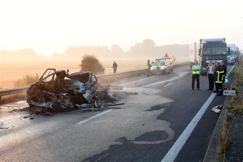 Uchod Cy Ustawili Blokad Zgin Kierowca Polskiego Renault Master