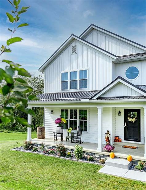 Insulated Vinyl Siding – Eight Advantages over Fiber Cement