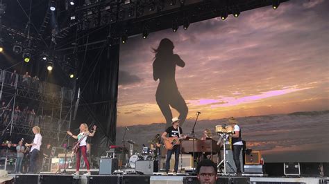 Soak Up The Sun Sheryl Crow Live At Bonnaroo 2018 Day 2 6818