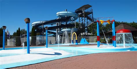 Cedar Park Water Park Fun, Bowmanville Ontario, Water Slides