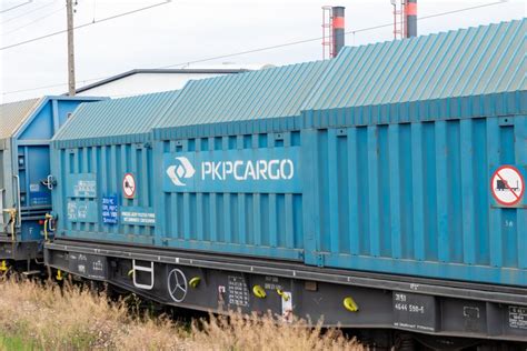 Pkp Cargo Ci Gnie Za Sob Podwykonawc Pracownicy Godz Si Na