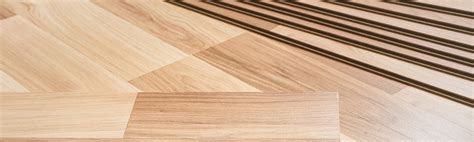 Différences entre Parquet Stratifié et Parquet Massif Avantages et Prix