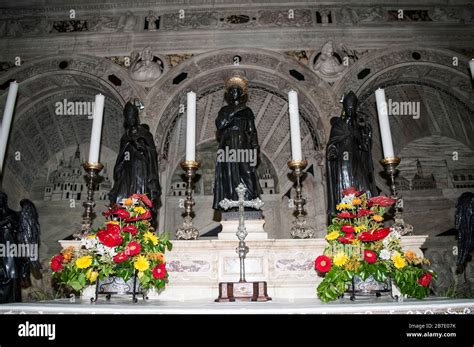 Anthony Of Padua Tomb Fotografías E Imágenes De Alta Resolución Alamy