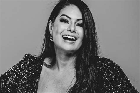 Morre Paulinha Abelha Vocalista Da Banda Calcinha Preta Aos 43 Anos