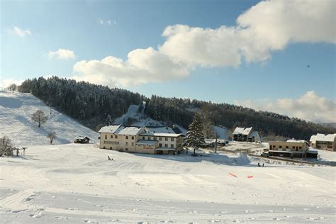 Restaurant Berthet Montagnes Du Jura