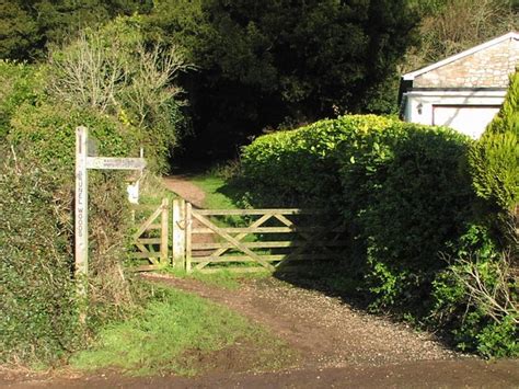 Brunel Woods Main Entrance © John Cannon Cc By Sa20 Geograph