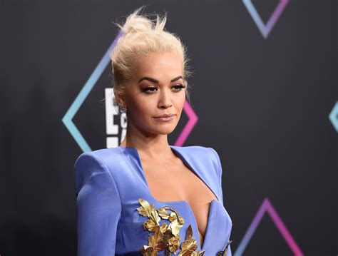 Rita Ora Sexy Tits At The Peoples Choice Awards 16 Photos The Fappening