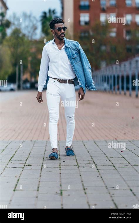 Man Dressed In White Hi Res Stock Photography And Images Alamy