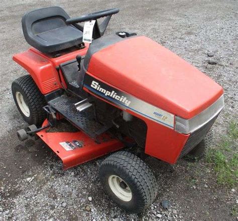 Simplicity Regent 12 Hydrostatic Mower 12 5 Hp Briggs Runs And Cuts Hasn T Been Used In 2