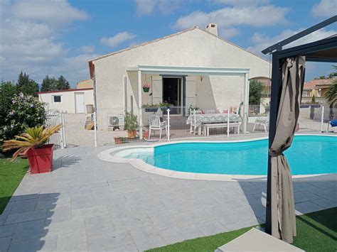 Vente Charmante Maison De Plain Pied Avec Piscine Et Garage