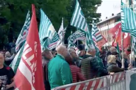 Monfalcone Vertice Comune Sindacati Sulla Festa Nazionale Del Primo Maggio