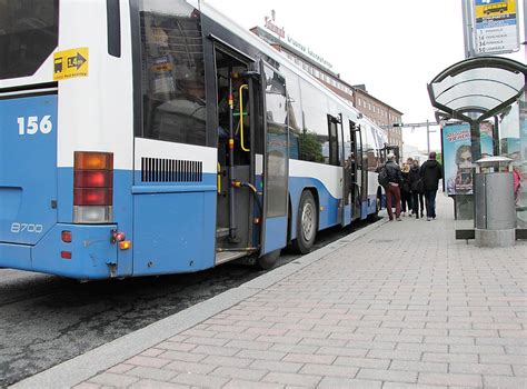 Lakko toisi mullistuksen Nysse liikenteeseen Yhteensä 11 linjaa jäisi