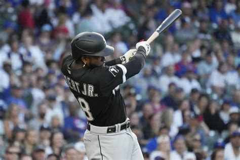 White Sox Outfielder Luis Robert Jr Returns To Starting Lineup After Finger Injury The San