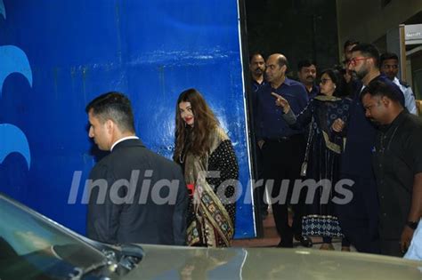 Celebrities at Dhirubhai Ambani school event