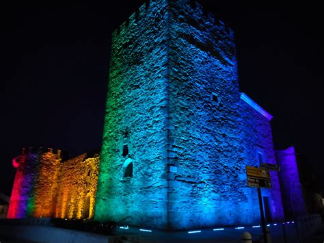 El Palacio de los Orellana se iluminará de color azul el lunes por el