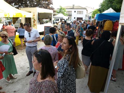 Gironde le marché nocturne estival de Villenave dOrnon recherche ses