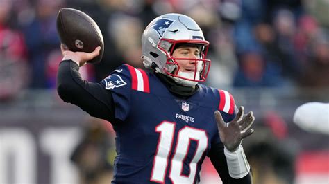 Patriots Qb Mac Jones Fined For Low Hit On Bengals Cb Eli Apple