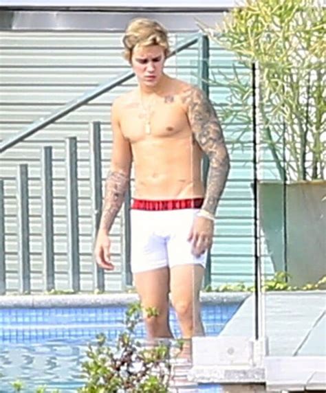 Photo Exclusif Justin Bieber Beverly Hills Janvier