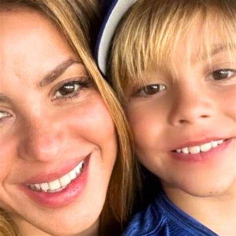 El Hijo Menor De Shakira Sasha Se Viraliza Al Bailar La Pollera