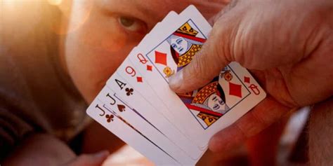 How to Play Euchre? Rules and Instructions | Bar Games 101