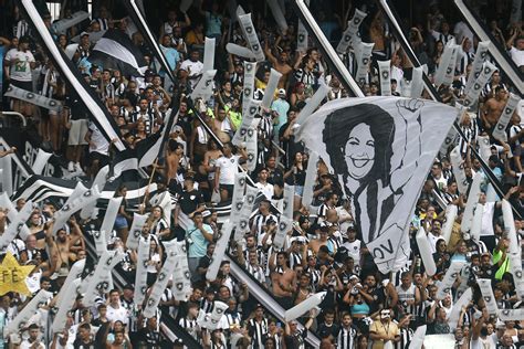 Ingressos para Botafogo x Corinthians estão esgotados Mercado do Futebol