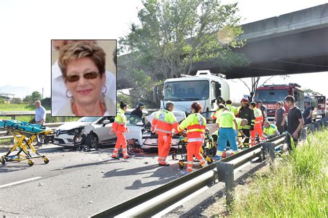 Inferno Fipili Incidente Morte Due Donne Andavano Al Mare Quattro