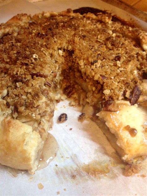 Rustic Apple Tart With Oatmeal Pecan Crumble Rustic Apple Tart