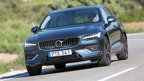 New 2018 Volvo V60 Estate Review (2020) | CAR Magazine